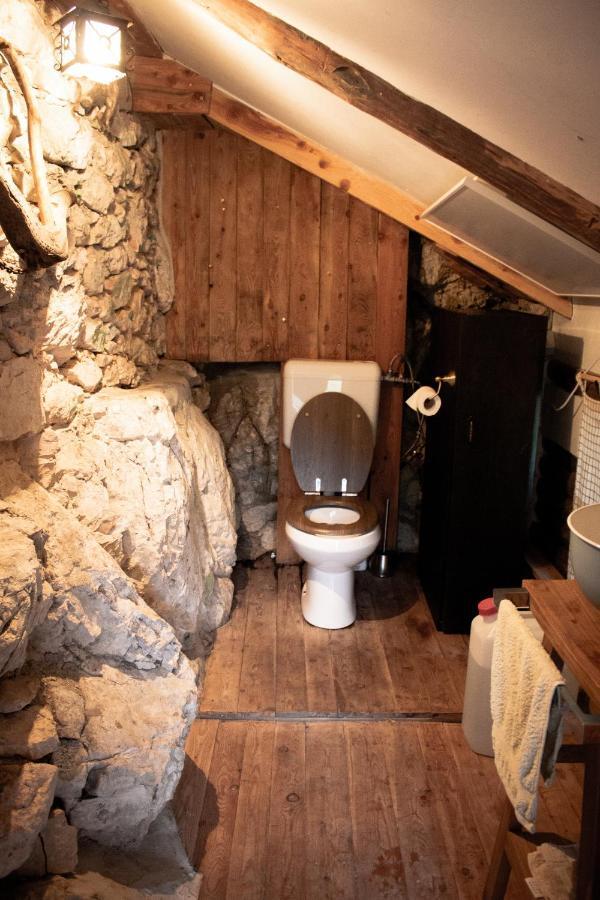 Cottage Trenta โบเว็ก ภายนอก รูปภาพ